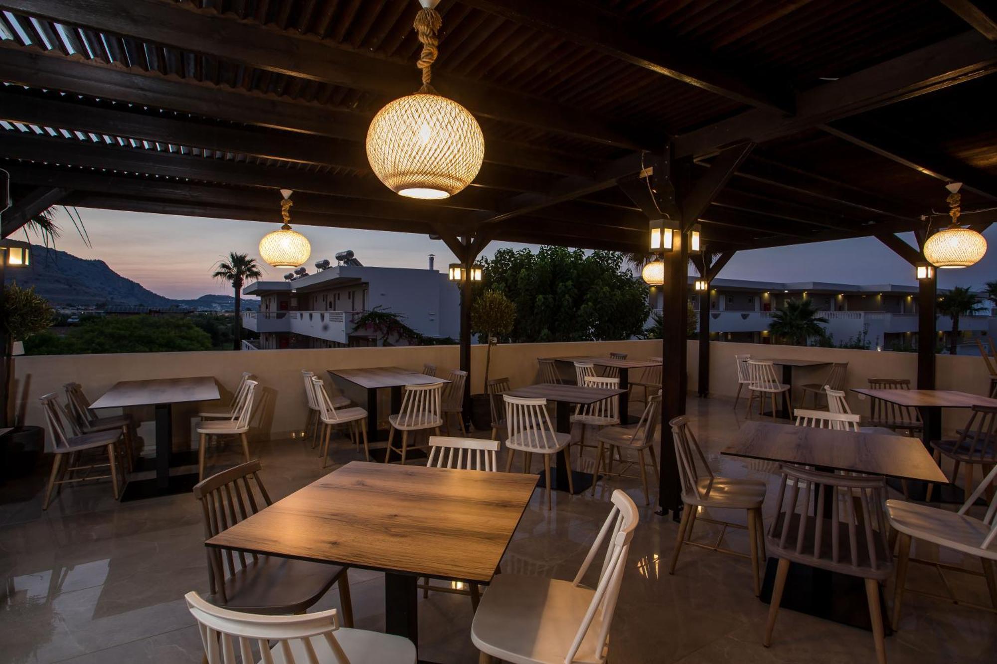 Lardos Bay Hotel Екстер'єр фото