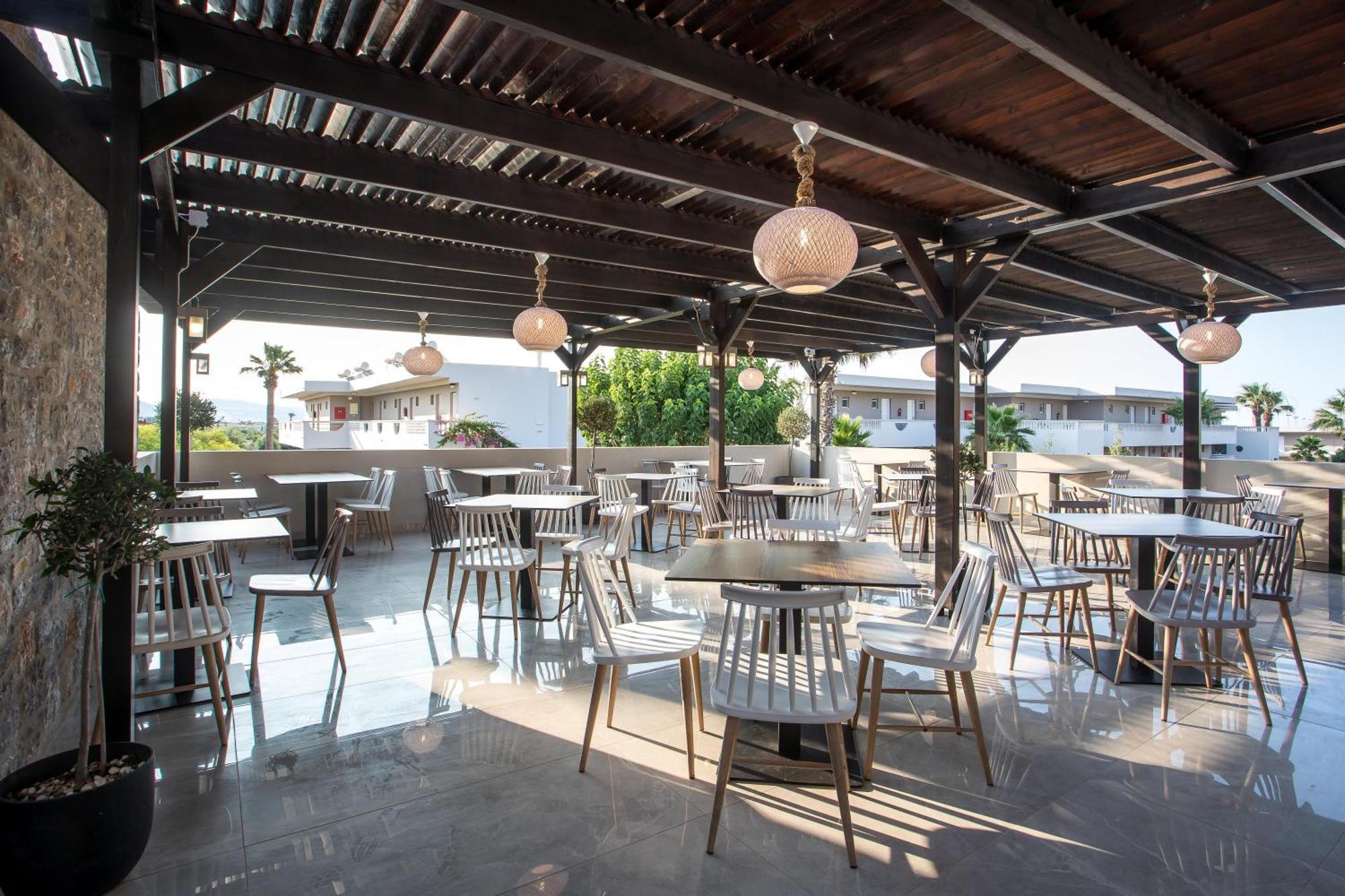 Lardos Bay Hotel Екстер'єр фото
